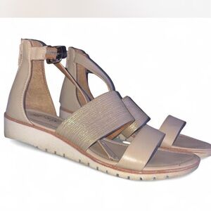 Chic Tan Sandals with Ankle Strap